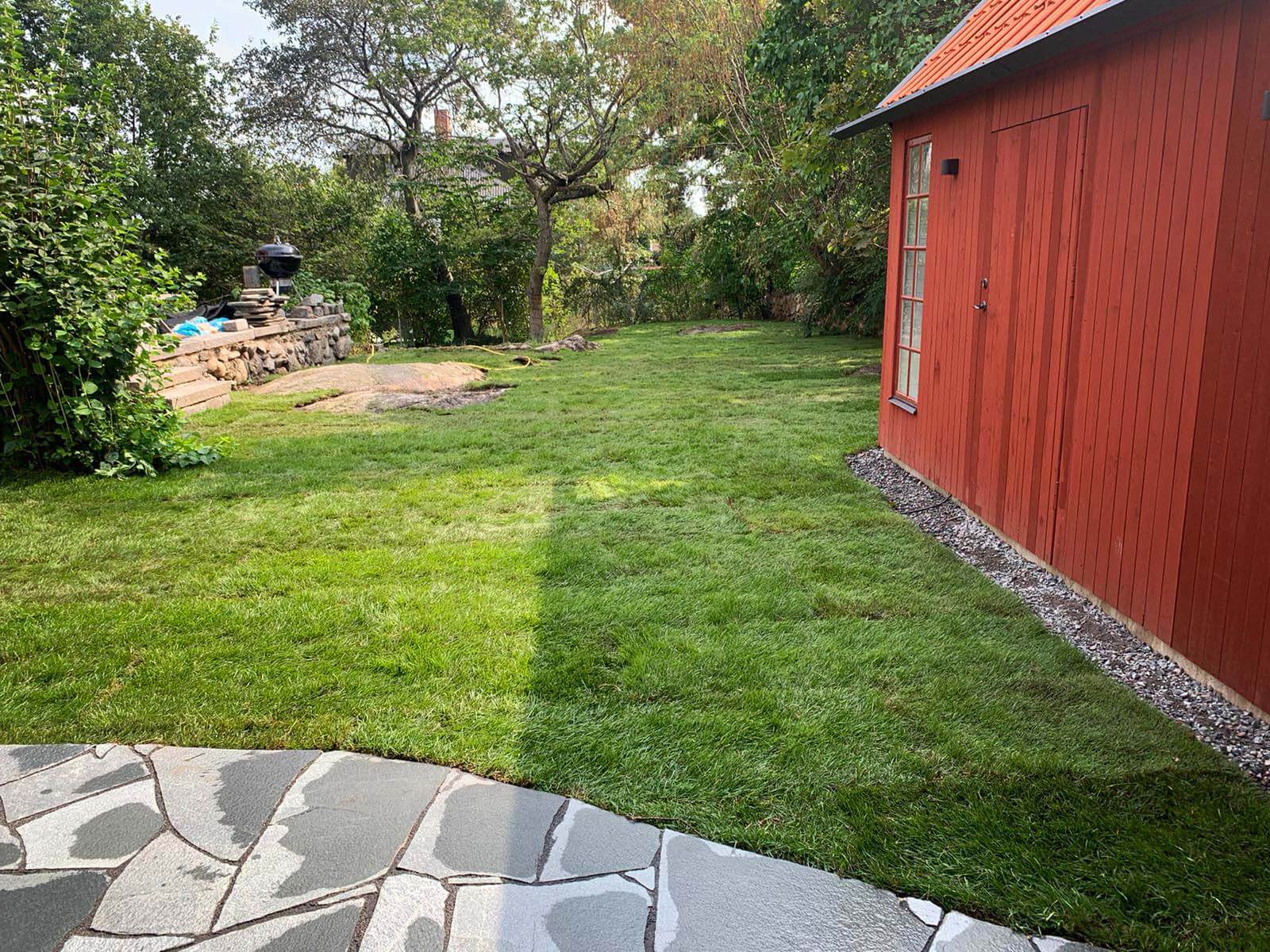 Stensättning och gräsmatta Stockholm